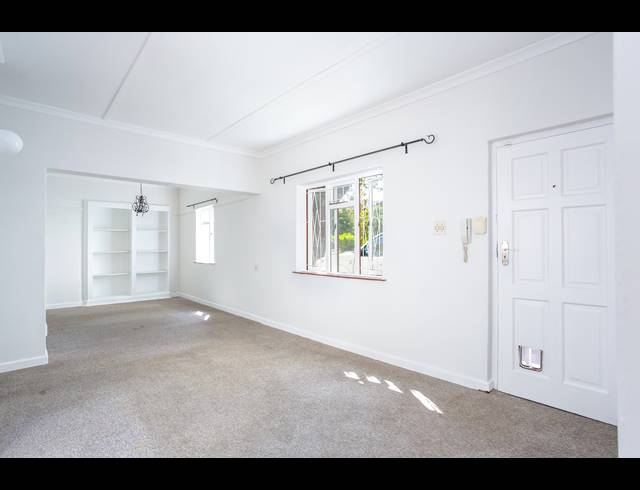 1 BEDROOM APARTMENT FOR SALE IN WYNBERG UPPER